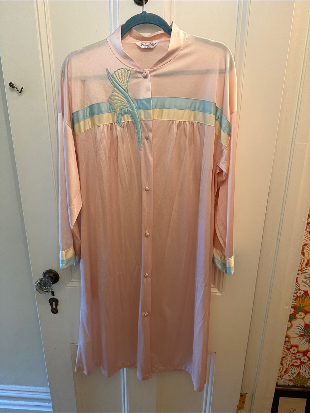 Vintage Vanity Fair Pink Long Button-Front Robe, Blue & yellow Trim Sz Large